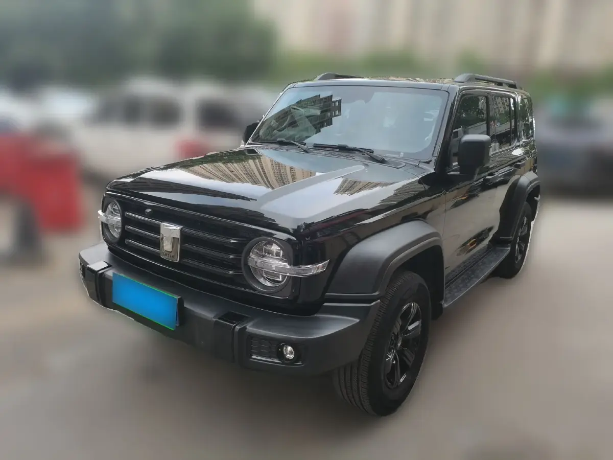 2023 Tank 300 2.0T 227HP L4 8AT