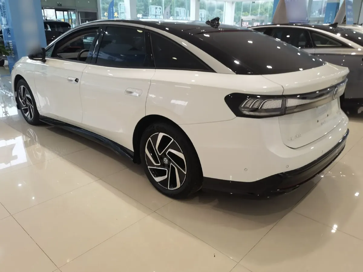 2024 Volkswagen ID.7 Vizzion BEV 84.8KWH,autocango,china used car exporter,china ev exporter,chinese used car exporter,chinese used ev exporter