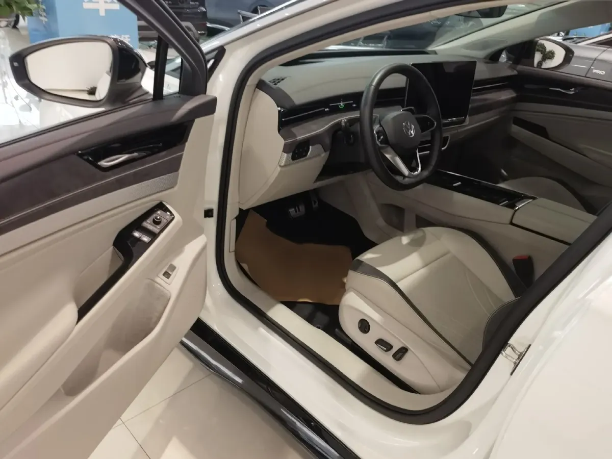 2024 Volkswagen ID.7 Vizzion BEV 84.8KWH,autocango,china used car exporter,china ev exporter,chinese used car exporter,chinese used ev exporter