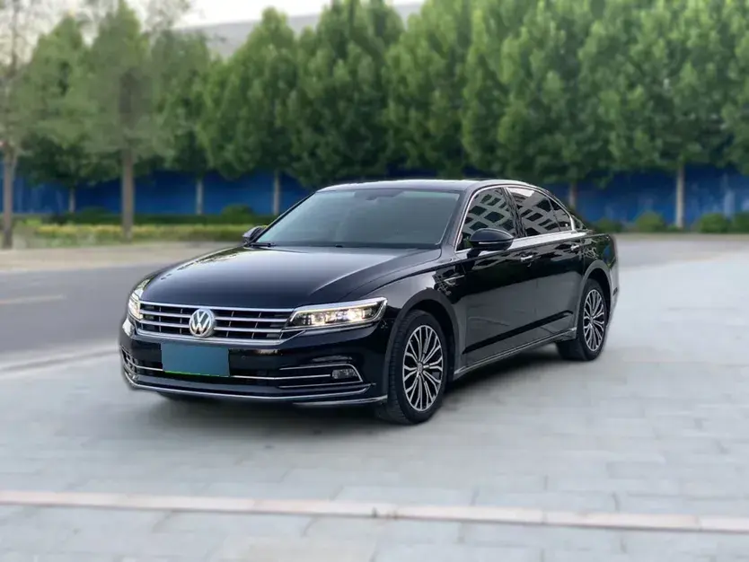 2019 Volkswagen Phideon 2.0T 224HP L4 7DCT
