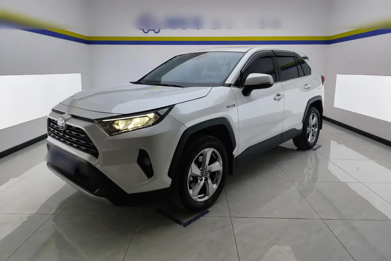 2022 Toyota RAV4 2.5L 178HP L4 E-CVT Hybrid