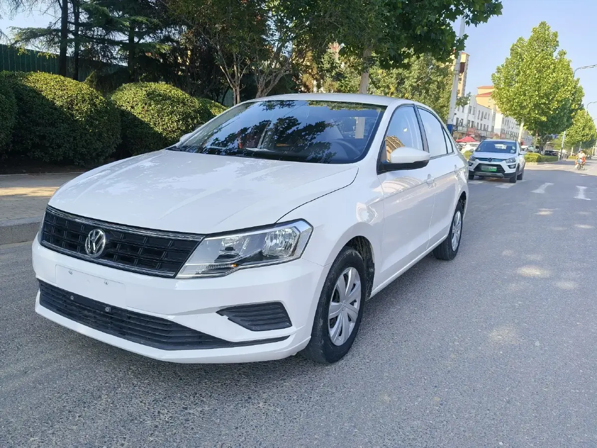 2017 Volkswagen Jetta 1.5L 110HP L4 5MT