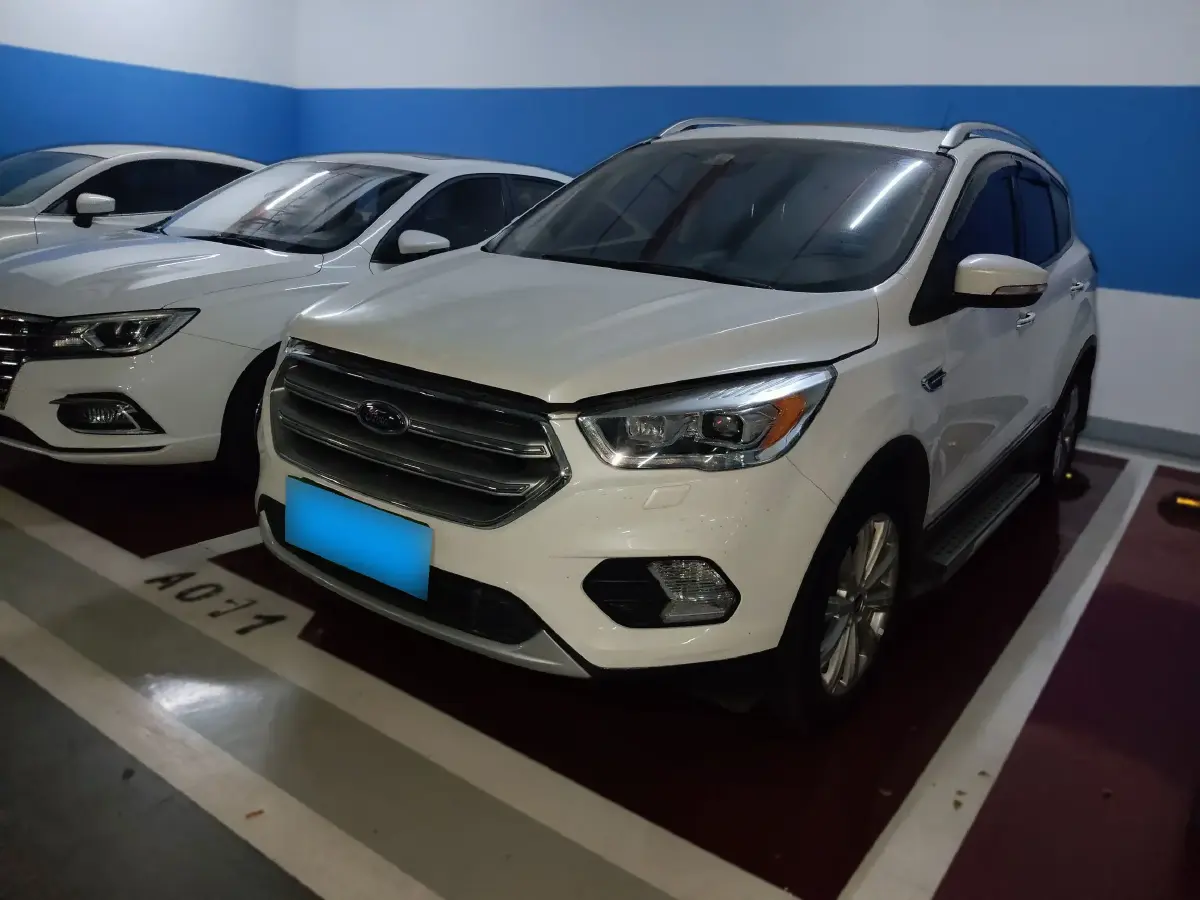 2017 Ford Kuga 2.0T 245HP L4 6AT