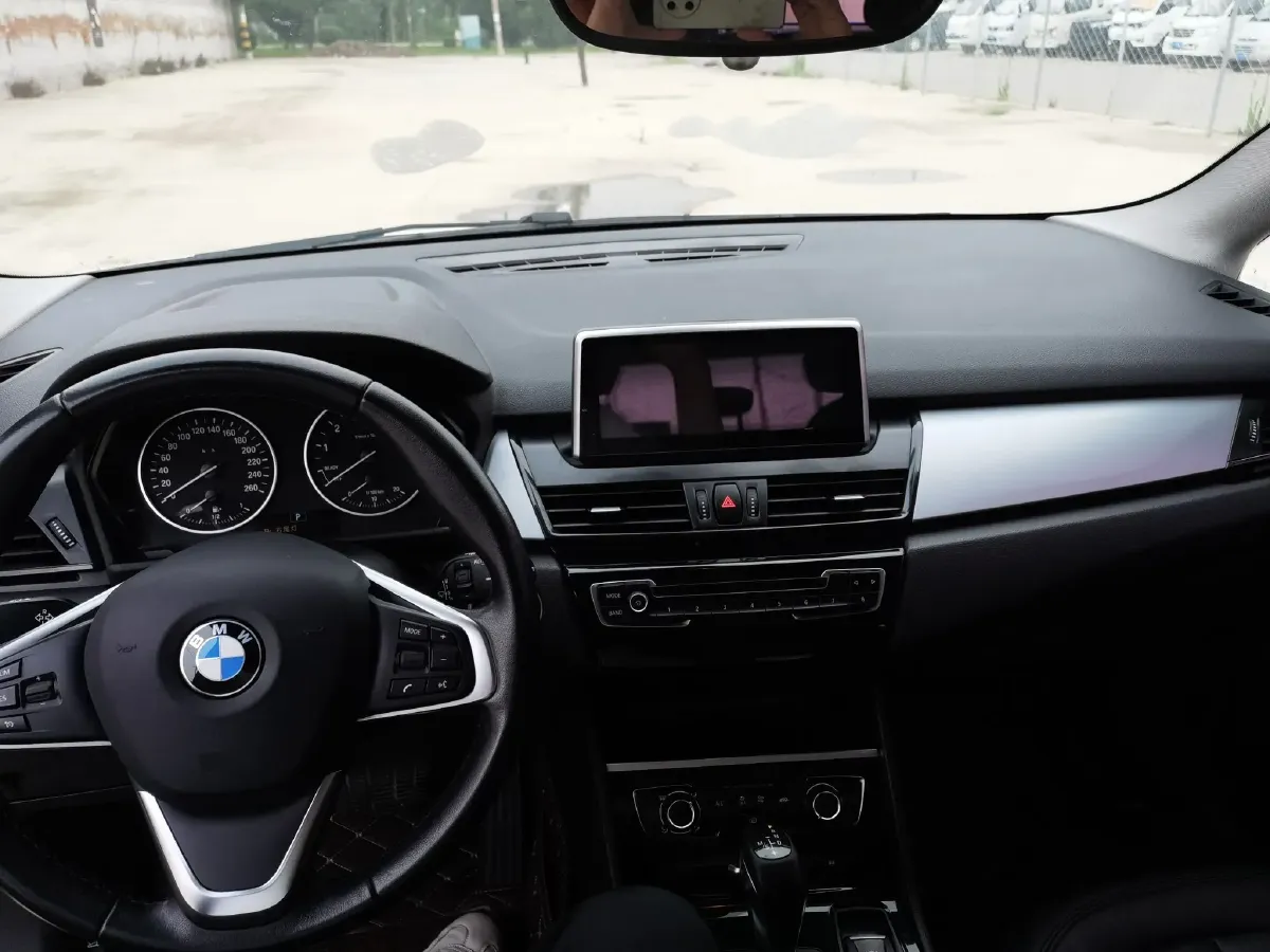 2016 BMW 2 Series Wagon 1.5T 136HP L3 6AT,autocango,china used car exporter,china ev exporter,chinese used car exporter,chinese used ev exporter