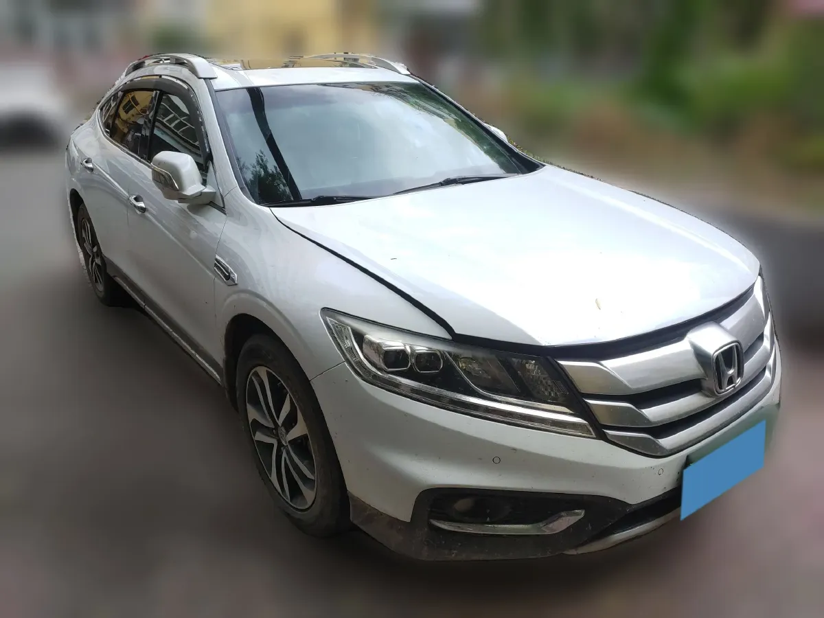 2014 Honda Crosstour 2.4L 197HP L4 5AT,autocango,china used car exporter,china ev exporter,chinese used car exporter,chinese used ev exporter