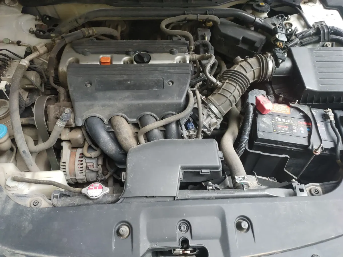 2014 Honda Crosstour 2.4L 197HP L4 5AT,autocango,china used car exporter,china ev exporter,chinese used car exporter,chinese used ev exporter