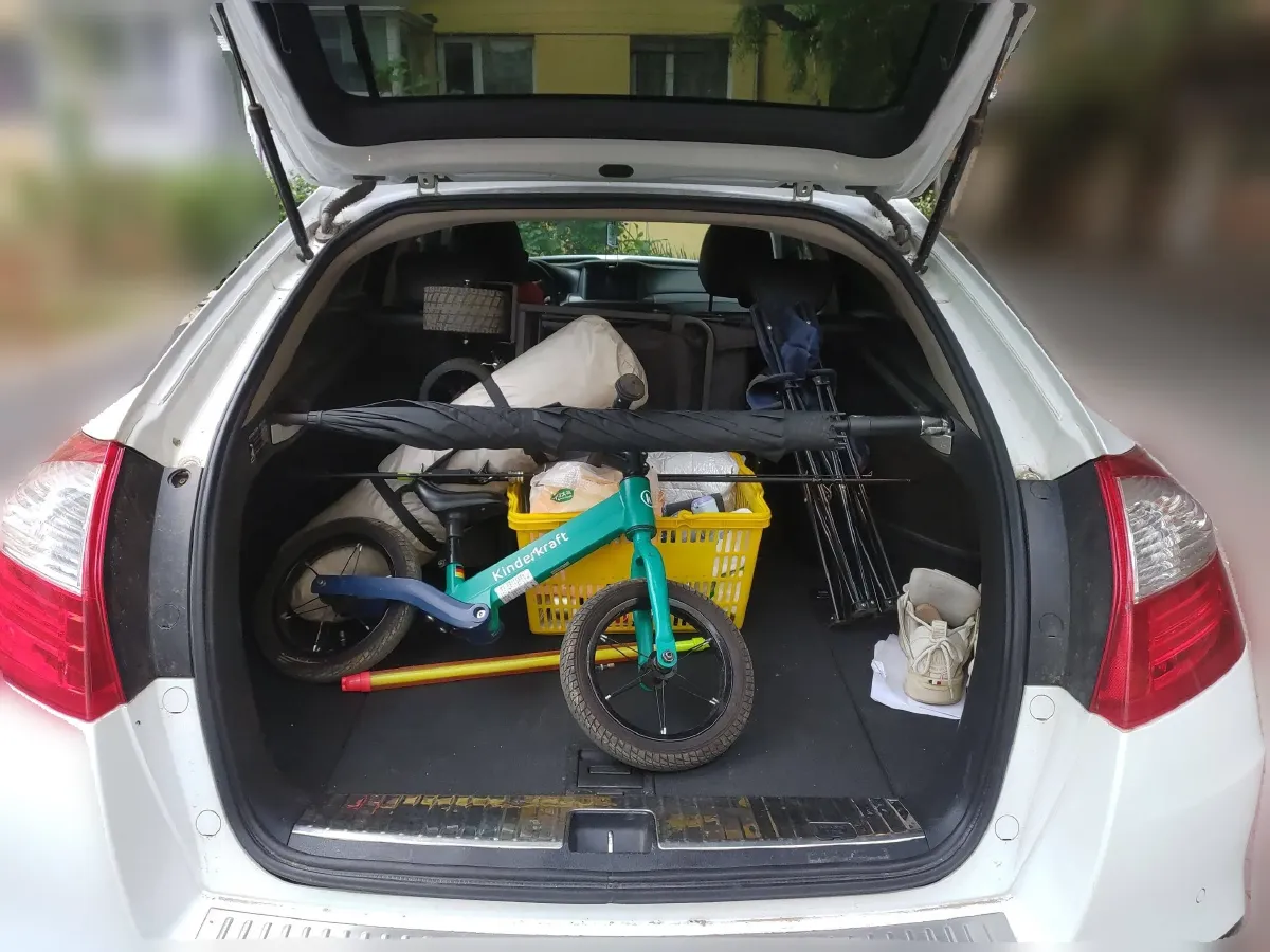 2014 Honda Crosstour 2.4L 197HP L4 5AT,autocango,china used car exporter,china ev exporter,chinese used car exporter,chinese used ev exporter