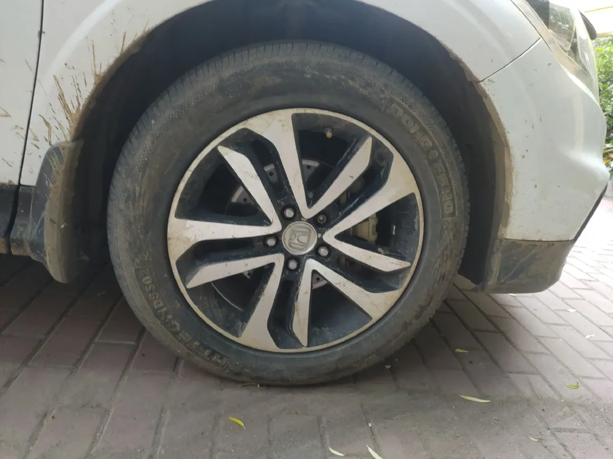 2014 Honda Crosstour 2.4L 197HP L4 5AT,autocango,china used car exporter,china ev exporter,chinese used car exporter,chinese used ev exporter