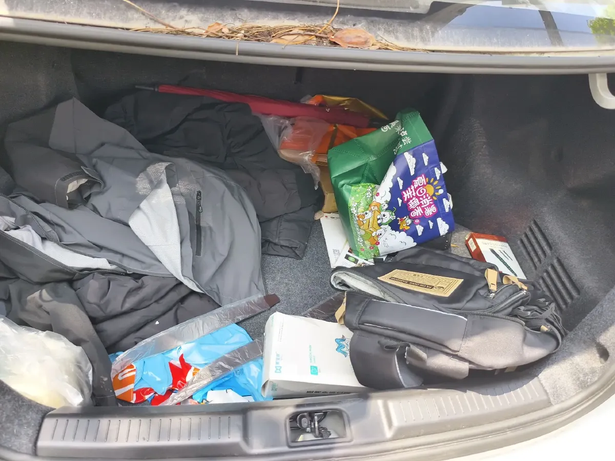 2017 Geely KingKong 1.5L 94HP L4 5MT,autocango,china used car exporter,china ev exporter,chinese used car exporter,chinese used ev exporter