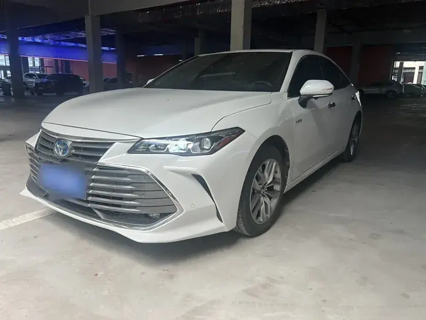 2019 Toyota Avalon 2.5L 178HP L4 E-CVT Hybrid