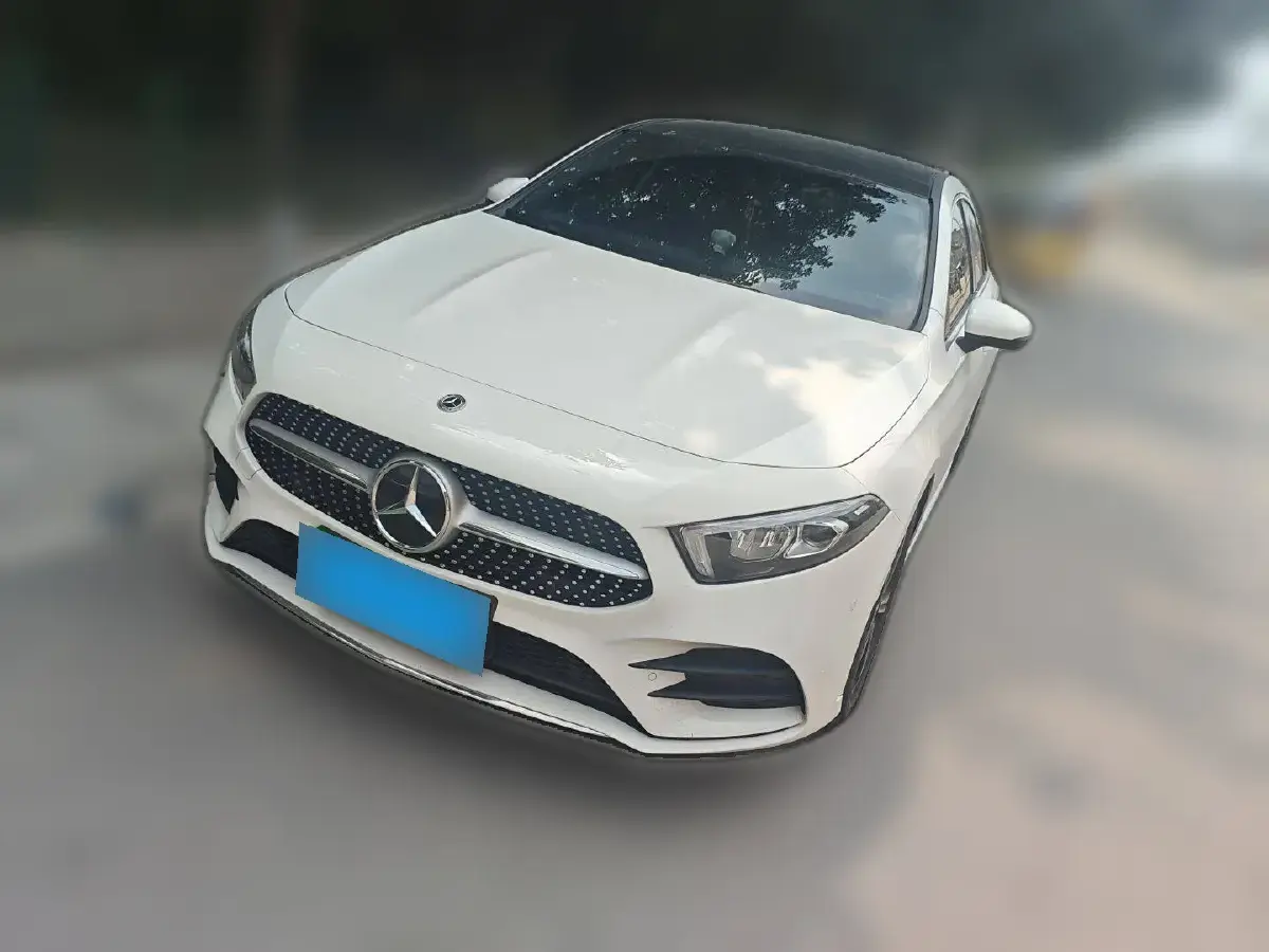 2022 Mercedes-Benz A Class 1.3T 163HP L4 7DCT