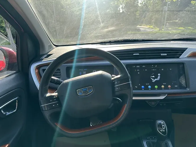 2017 Geely Vision X1 1.3L 88HP L4 4AT,autocango,china used car exporter,china ev exporter,chinese used car exporter,chinese used ev exporter