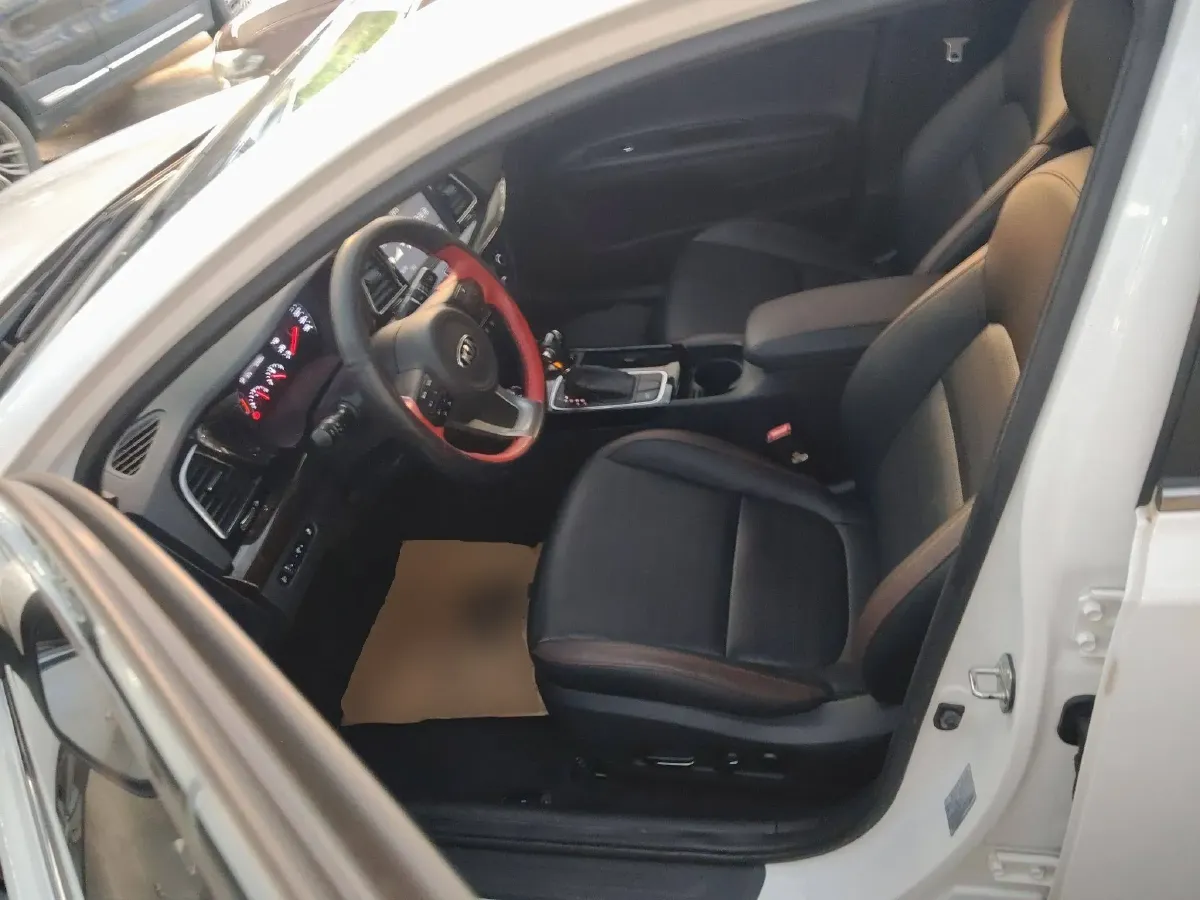 2017 Kia Cachet 1.8L 143HP L4 6AT,autocango,china used car exporter,china ev exporter,chinese used car exporter,chinese used ev exporter