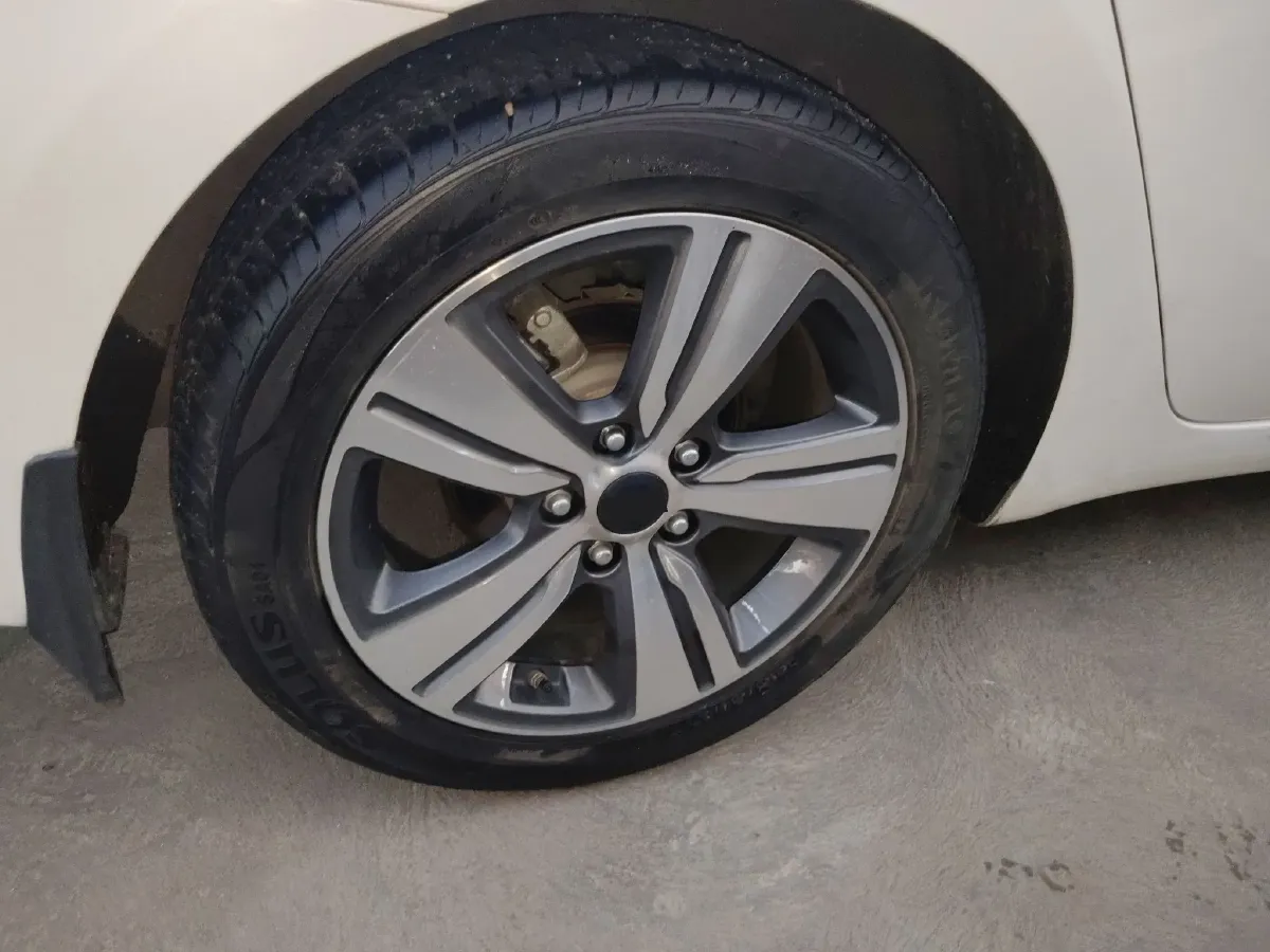 2017 Kia Cachet 1.8L 143HP L4 6AT,autocango,china used car exporter,china ev exporter,chinese used car exporter,chinese used ev exporter