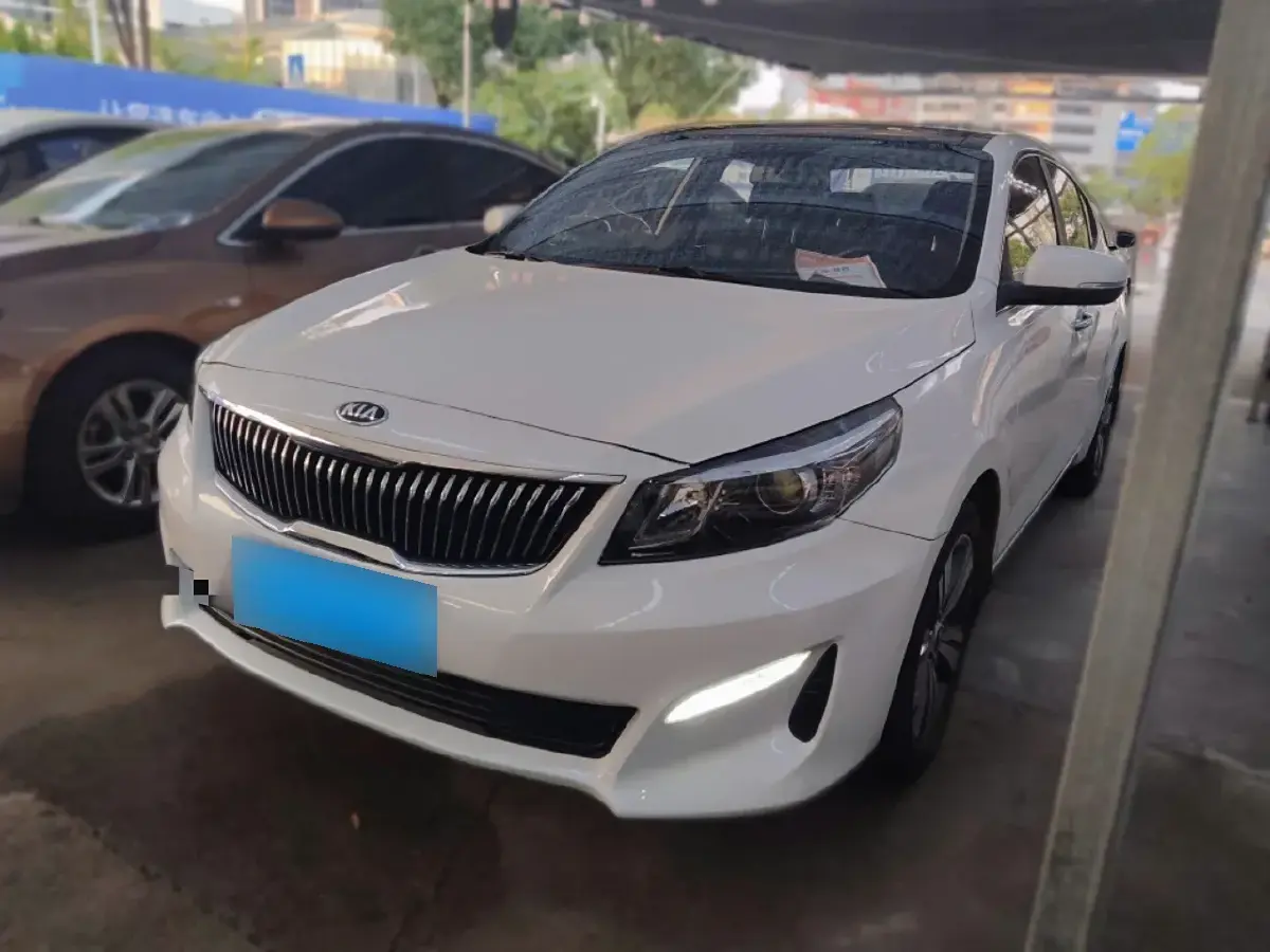 2017 Kia Cachet 1.8L 143HP L4 6AT