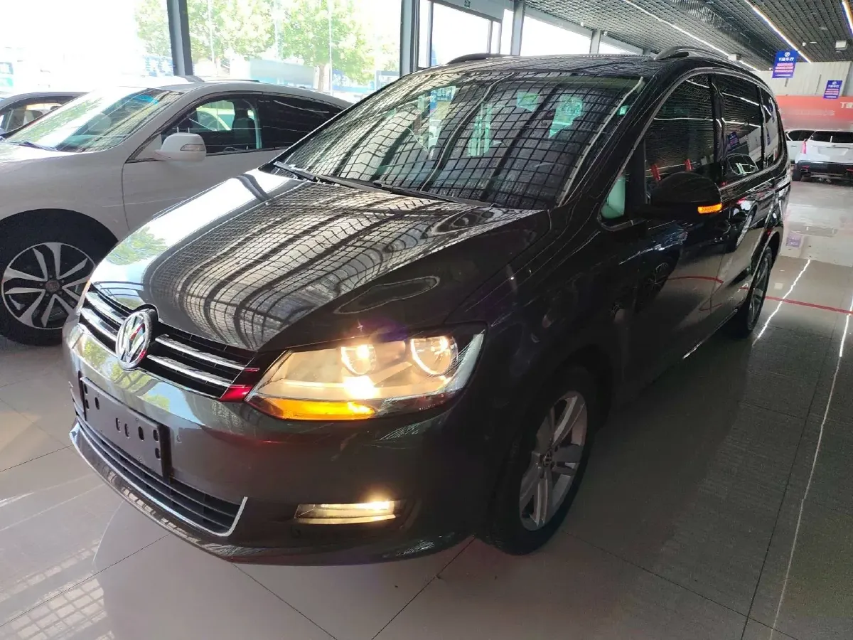 2018 Volkswagen Sharan 2.0T 220HP L4 6DCT,autocango,china used car exporter,china ev exporter,chinese used car exporter,chinese used ev exporter