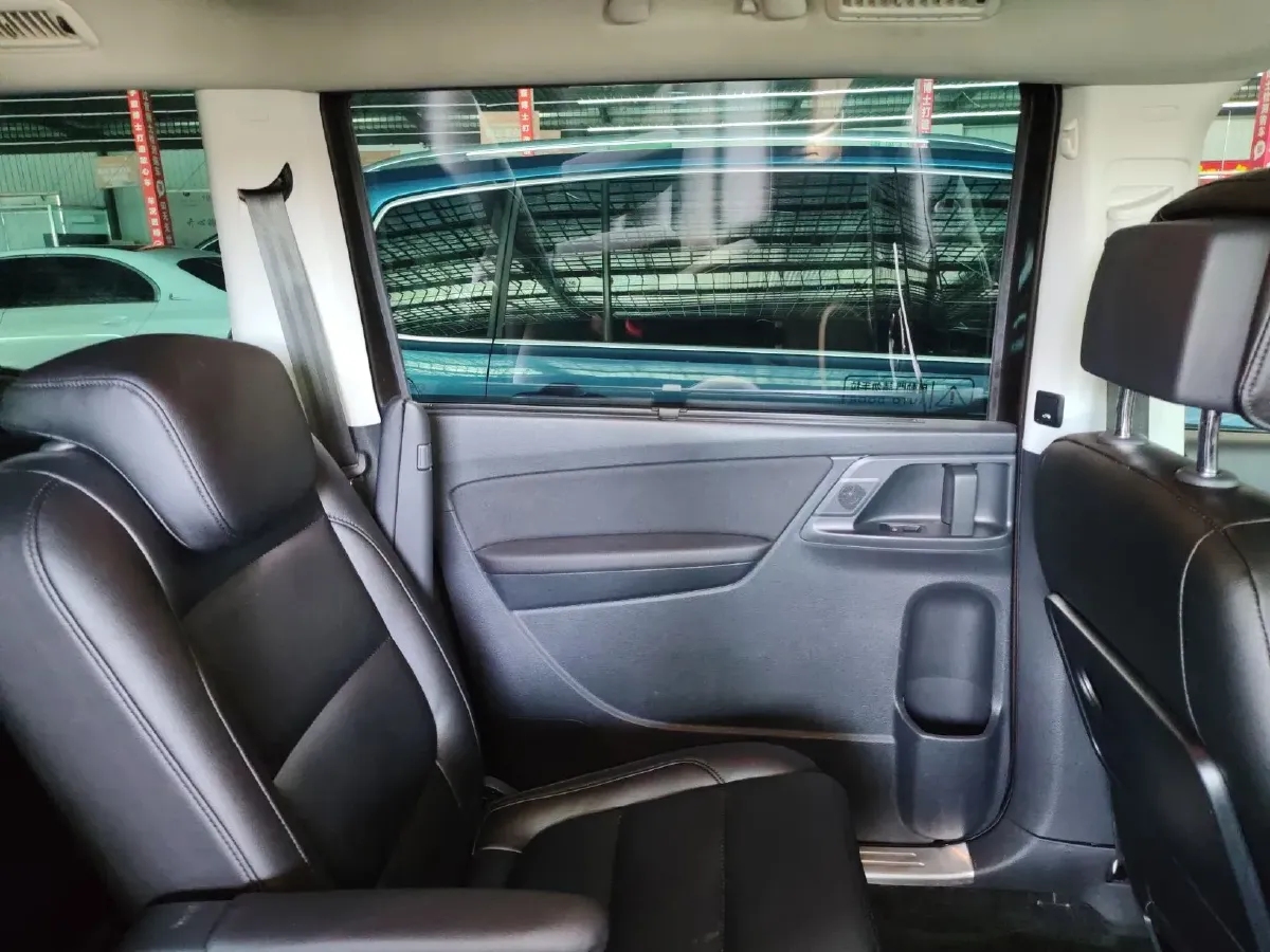 2018 Volkswagen Sharan 2.0T 220HP L4 6DCT,autocango,china used car exporter,china ev exporter,chinese used car exporter,chinese used ev exporter