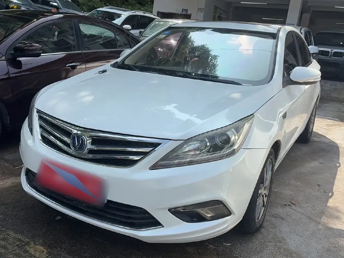 2016 ChangAn Eado 1.6L 125HP L4 5MT