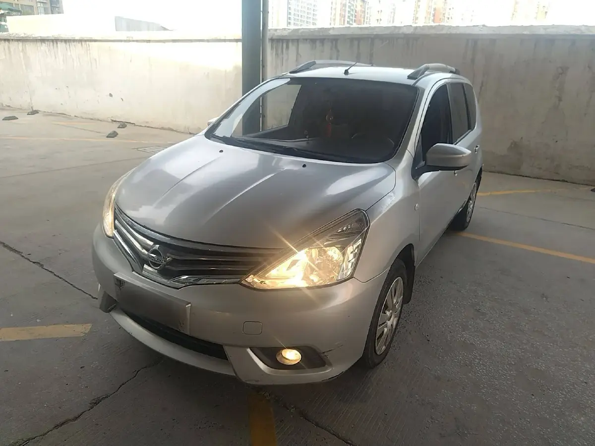 2013 Nissan Livina 1.6L 124HP L4 5MT