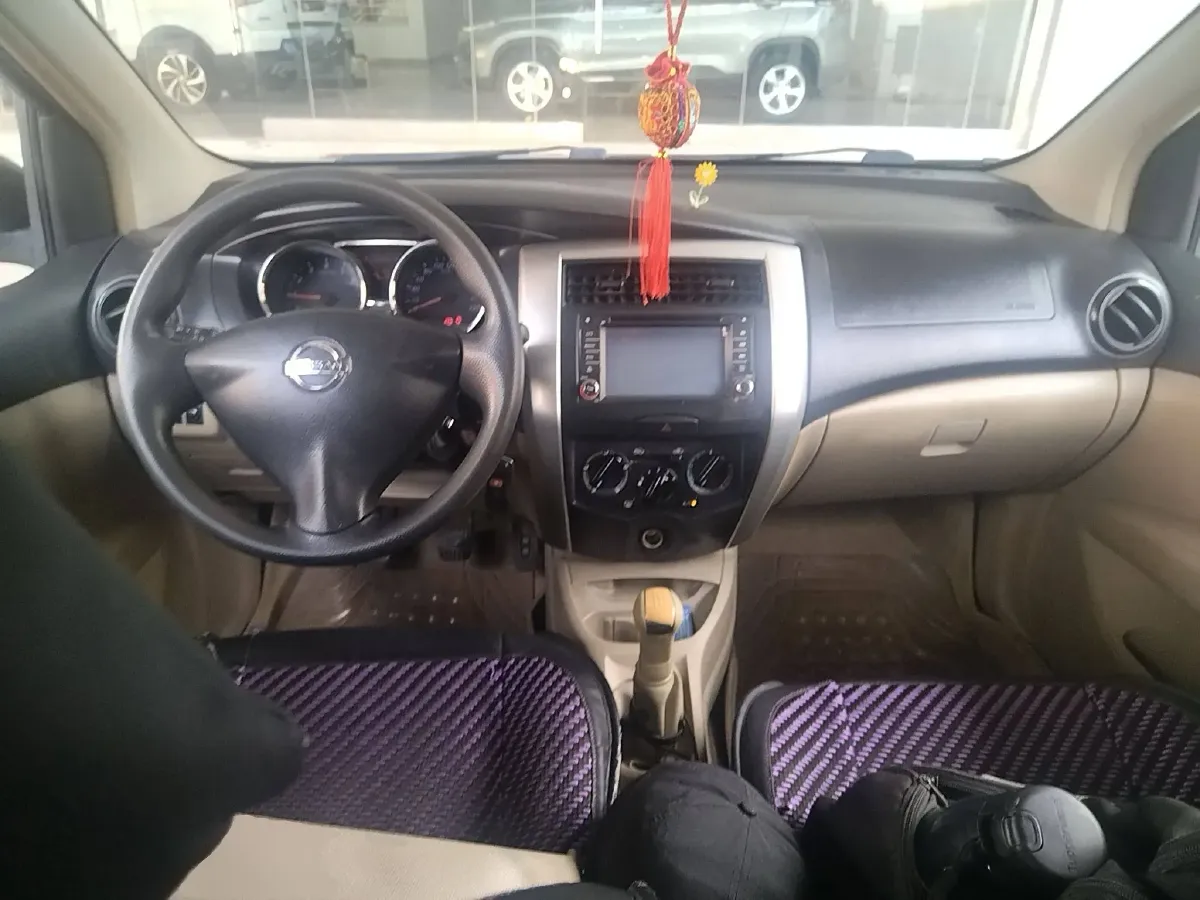 2013 Nissan Livina 1.6L 124HP L4 5MT,autocango,china used car exporter,china ev exporter,chinese used car exporter,chinese used ev exporter