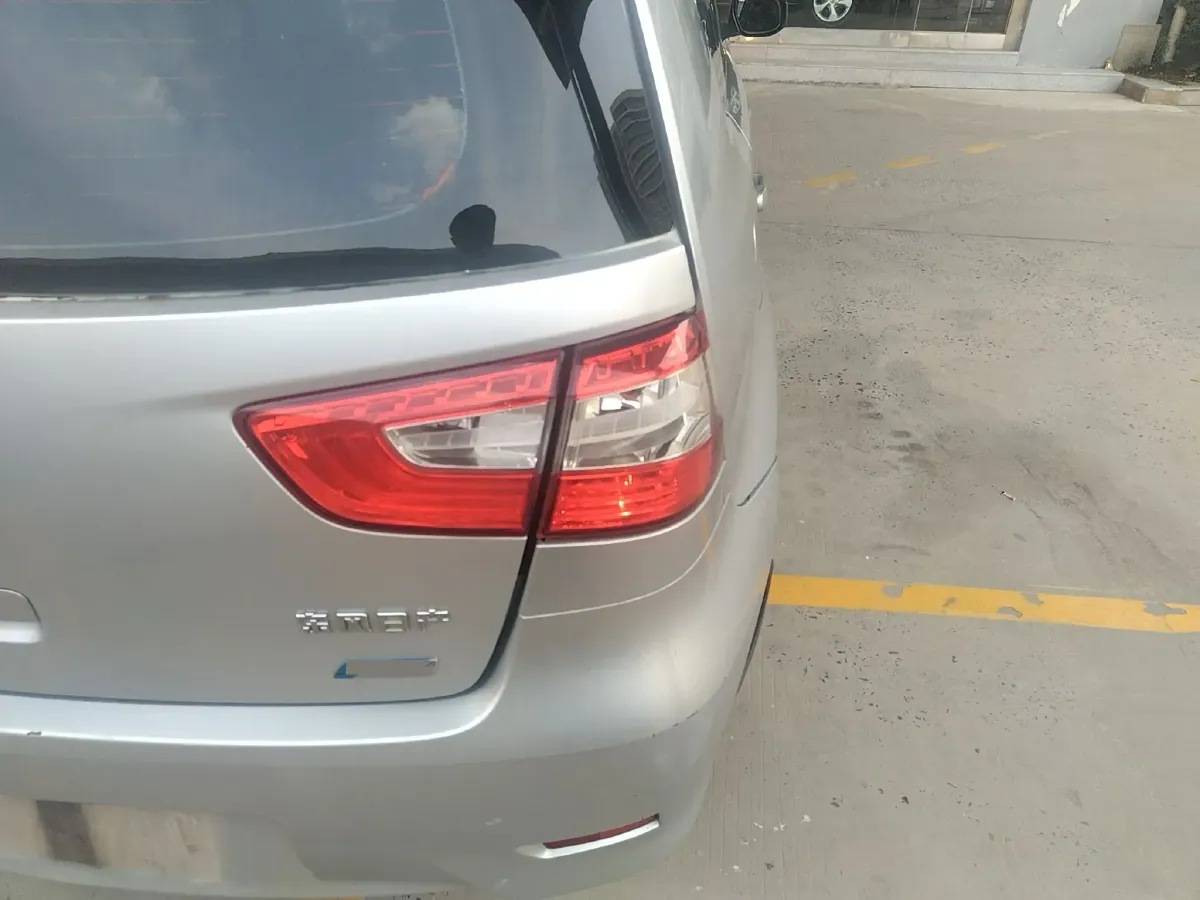2013 Nissan Livina 1.6L 124HP L4 5MT,autocango,china used car exporter,china ev exporter,chinese used car exporter,chinese used ev exporter