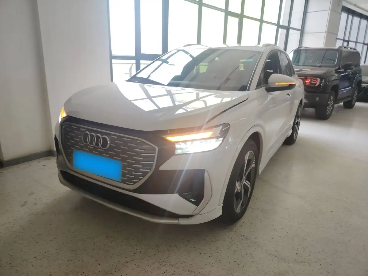 2023 Audi Q4 e-tron BEV 84.8KWH