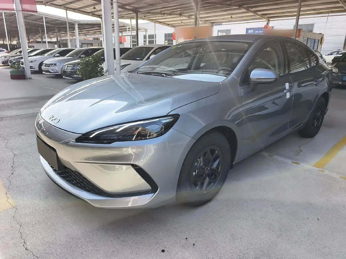 2025 BYD Seal05 DM-i 1.5L 101HP L4 E-CVT PHEV 7.68KWH