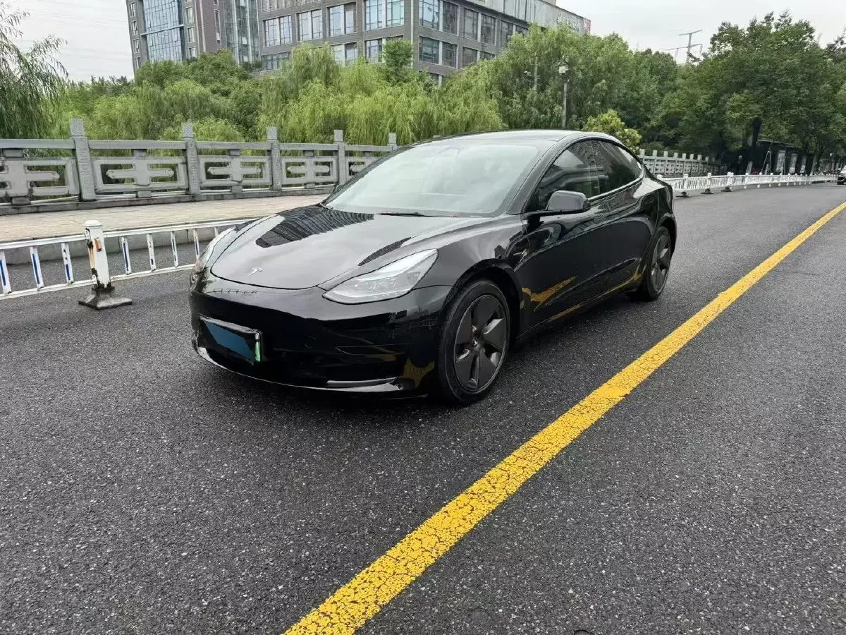 2022 Tesla Model 3 BEV 60KWH