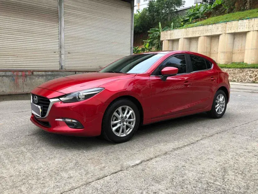 2017 Mazda 3 Axela 1.5L 117HP L4 6AT