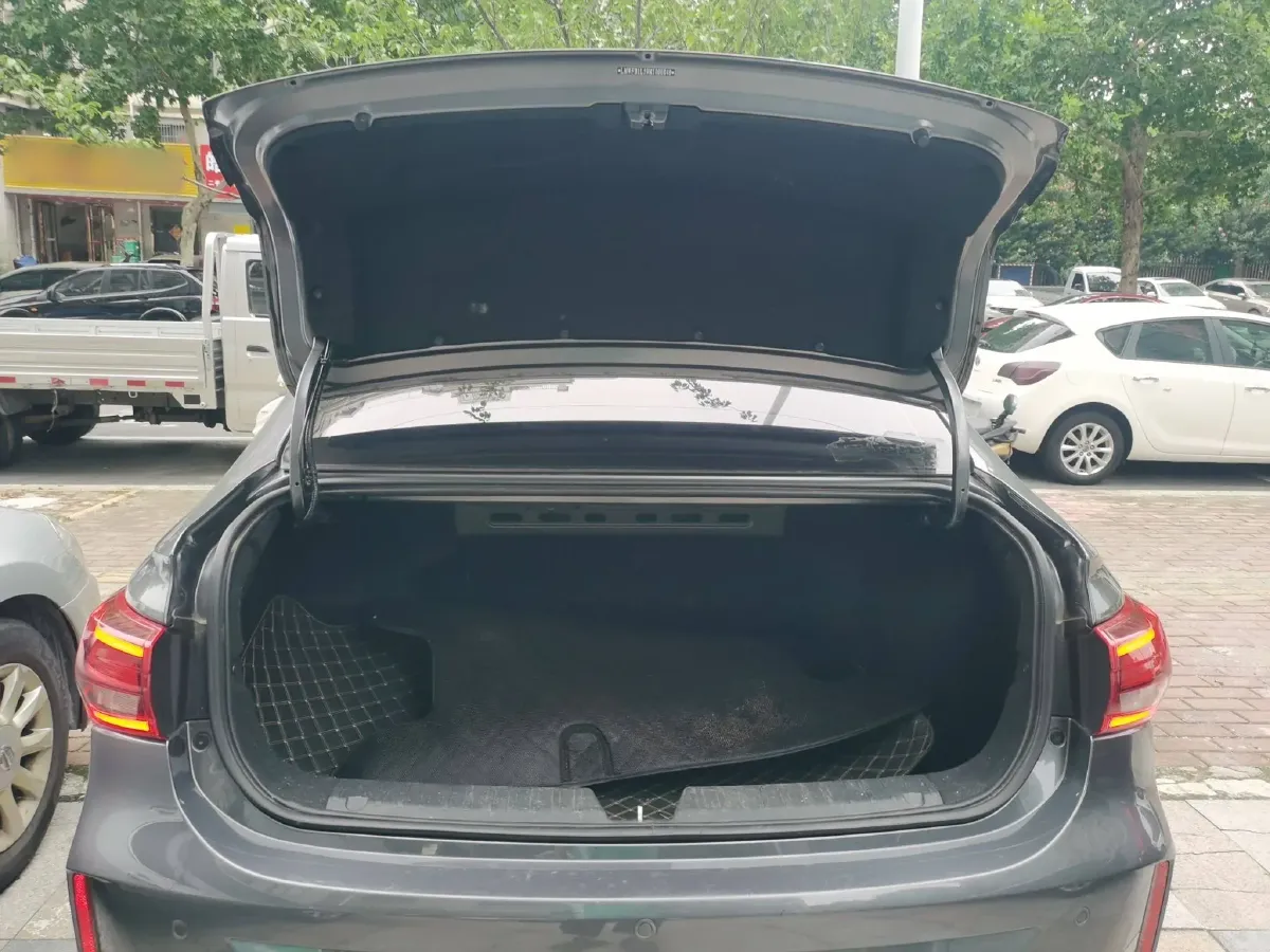 2021 GAC Trumpchi GA4 1.5T 163HP L3 7DCT,autocango,china used car exporter,china ev exporter,chinese used car exporter,chinese used ev exporter