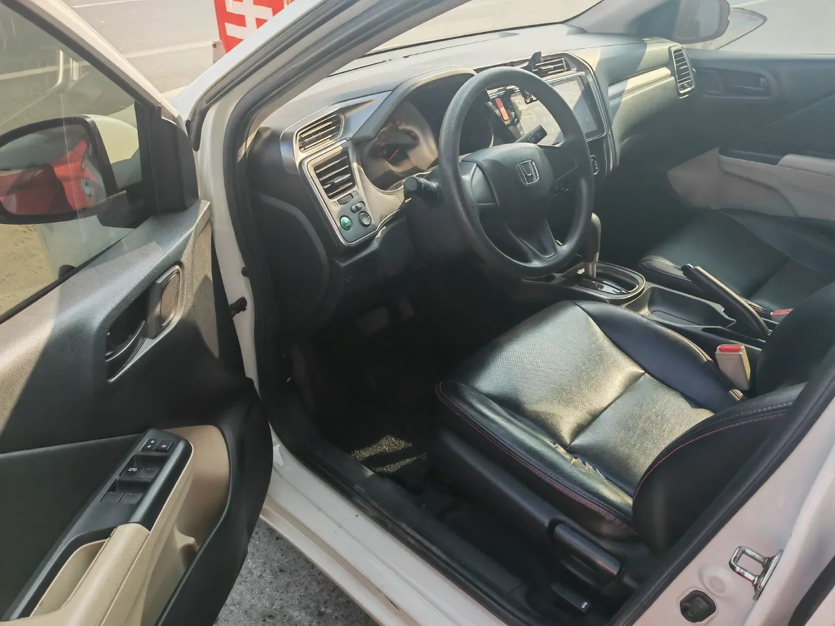 2016 Honda Greiz 1.5L 131HP L4 CVT,autocango,china used car exporter,china ev exporter,chinese used car exporter,chinese used ev exporter