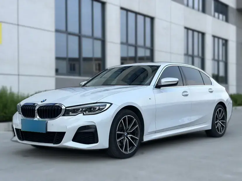 2022 BMW 3 Series 2.0T 184HP L4 8AT