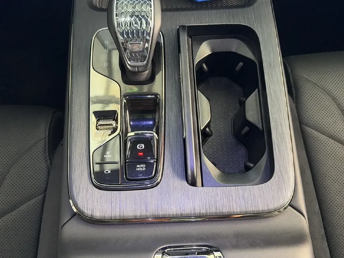 2024 GAC Trumpchi ES9 2.0T 190HP L4 2DHT PHEV 25.57KWH,autocango,china used car exporter,china ev exporter,chinese used car exporter,chinese used ev exporter