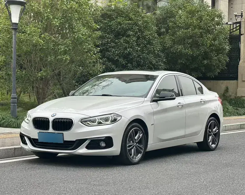 2018 BMW 1 Series 1.5T 136HP L3 6AT
