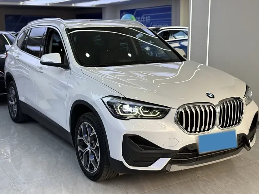 2022 BMW X1 2.0T 192HP L4 7DCT,autocango,china used car exporter,china ev exporter,chinese used car exporter,chinese used ev exporter