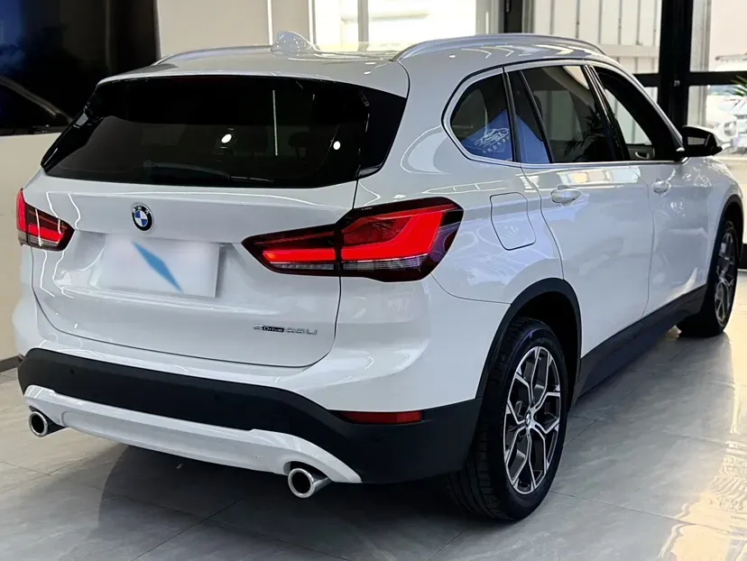 2022 BMW X1 2.0T 192HP L4 7DCT,autocango,china used car exporter,china ev exporter,chinese used car exporter,chinese used ev exporter