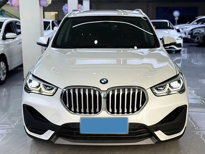 2022 BMW X1 2.0T 192HP L4 7DCT,autocango,china used car exporter,china ev exporter,chinese used car exporter,chinese used ev exporter