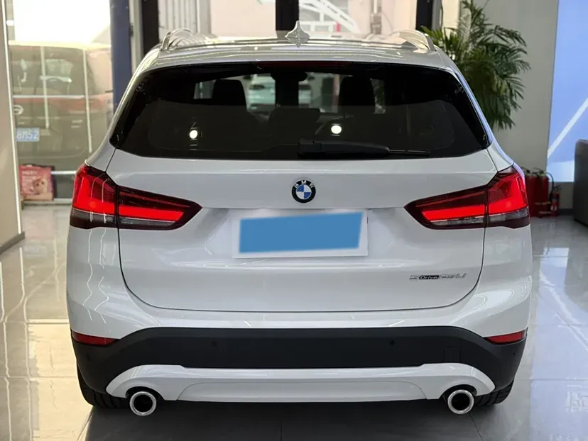 2022 BMW X1 2.0T 192HP L4 7DCT,autocango,china used car exporter,china ev exporter,chinese used car exporter,chinese used ev exporter