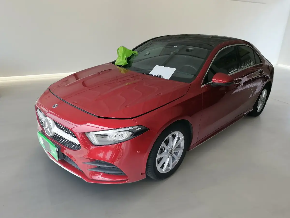 2020 Mercedes-Benz A Class 1.3T 163HP L4 7DCT