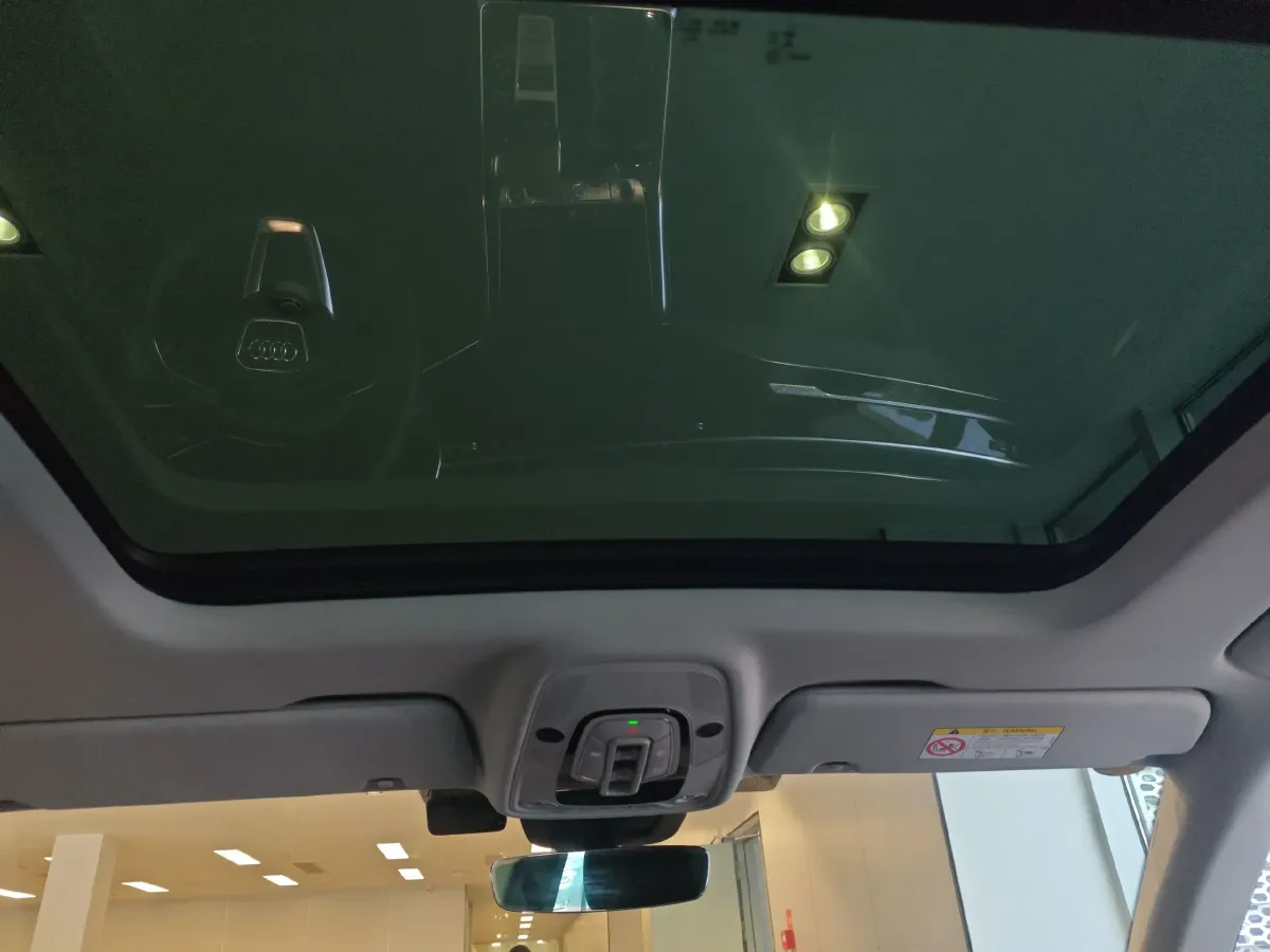 2023 Audi Q8 3.0T 340HP V6 8AT,autocango,china used car exporter,china ev exporter,chinese used car exporter,chinese used ev exporter