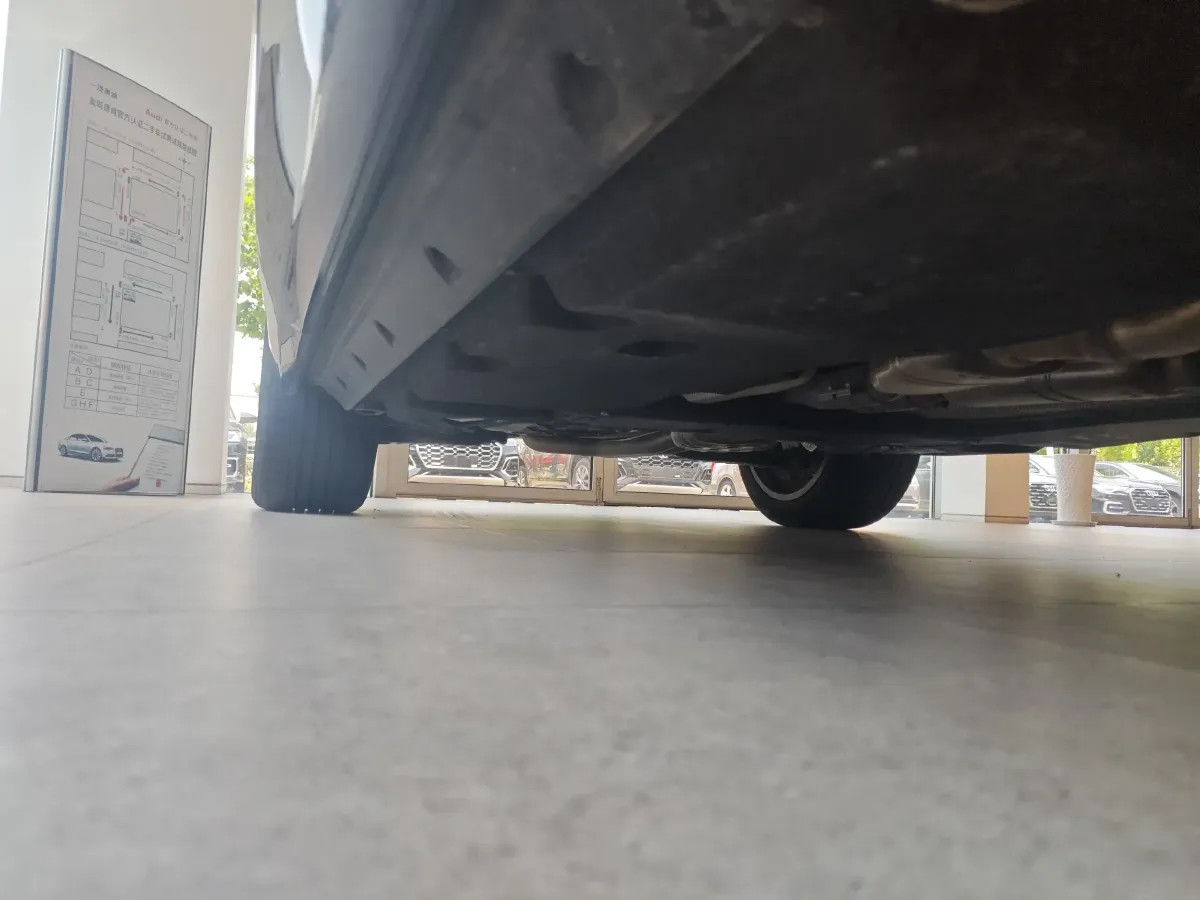 2023 Audi Q8 3.0T 340HP V6 8AT,autocango,china used car exporter,china ev exporter,chinese used car exporter,chinese used ev exporter