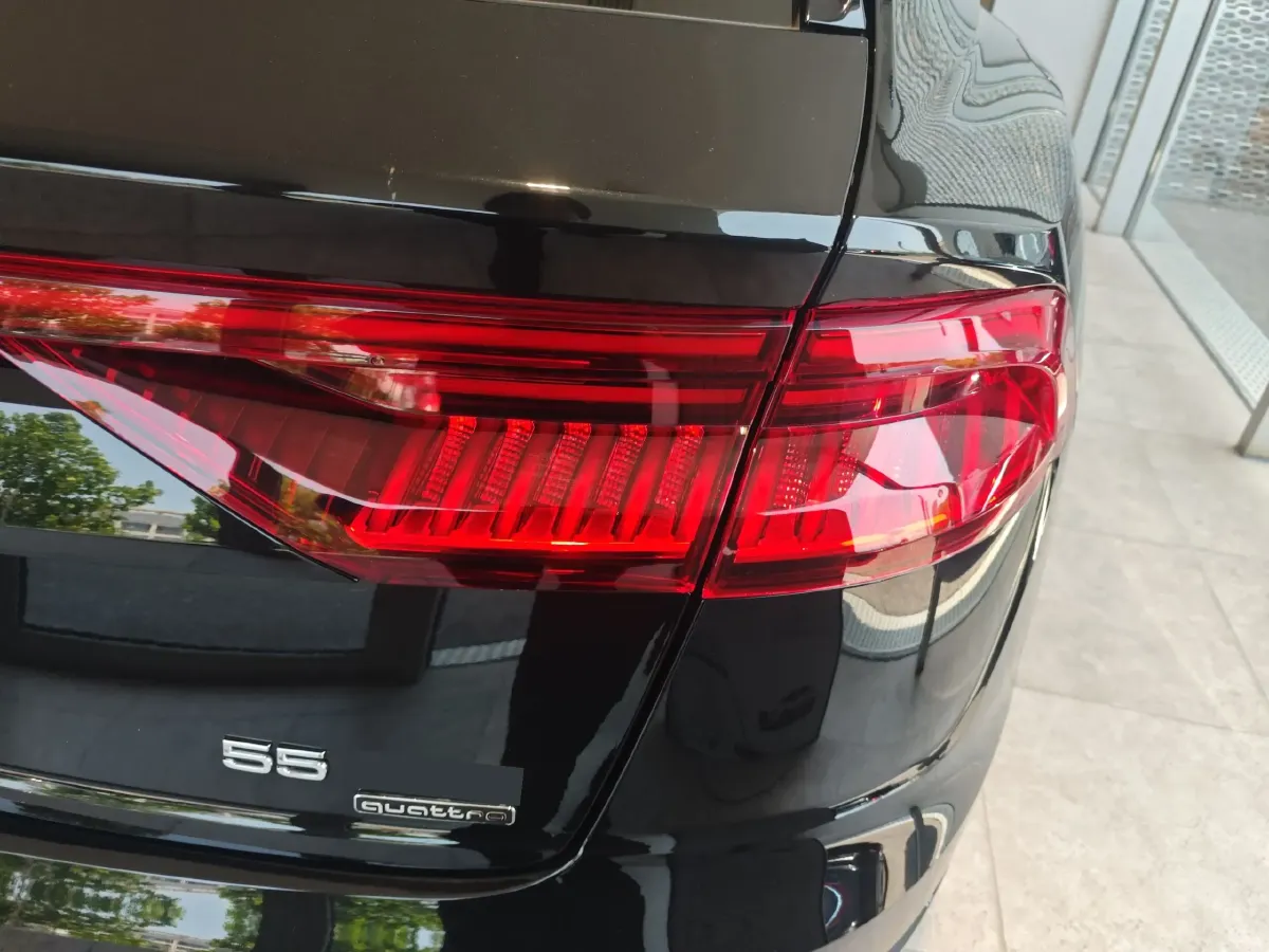 2023 Audi Q8 3.0T 340HP V6 8AT,autocango,china used car exporter,china ev exporter,chinese used car exporter,chinese used ev exporter