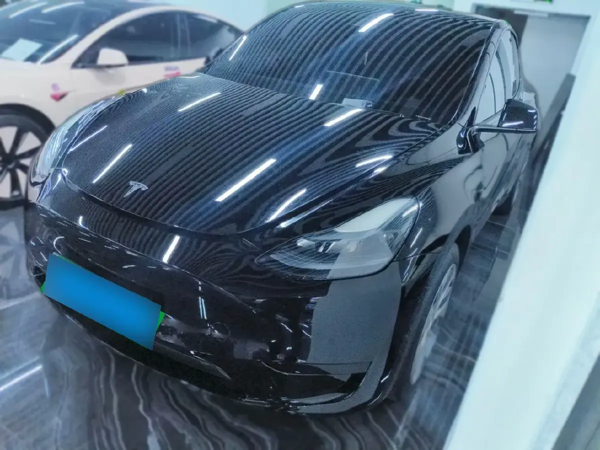 2022 Tesla Model Y BEV 60KWH