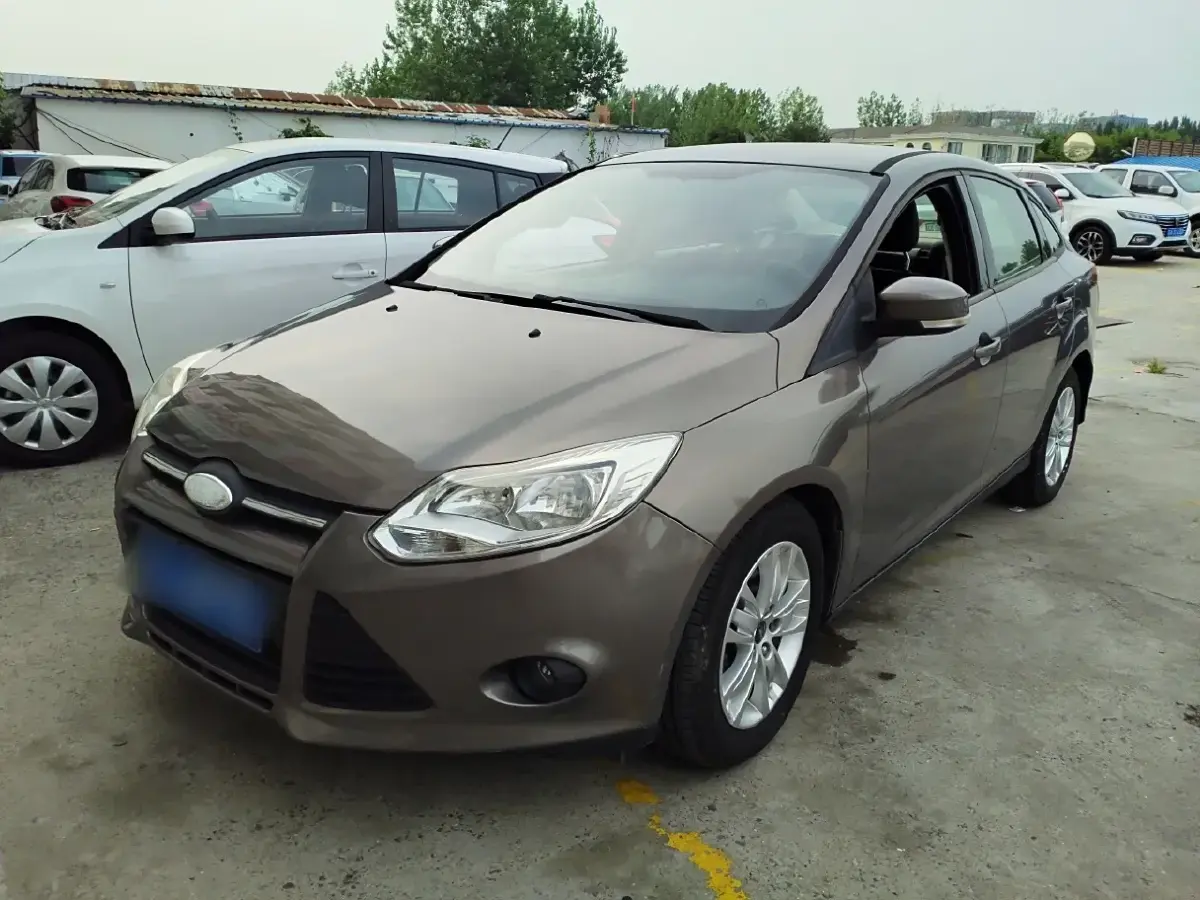 2012 Ford Focus 1.6L 125HP L4 6DCT