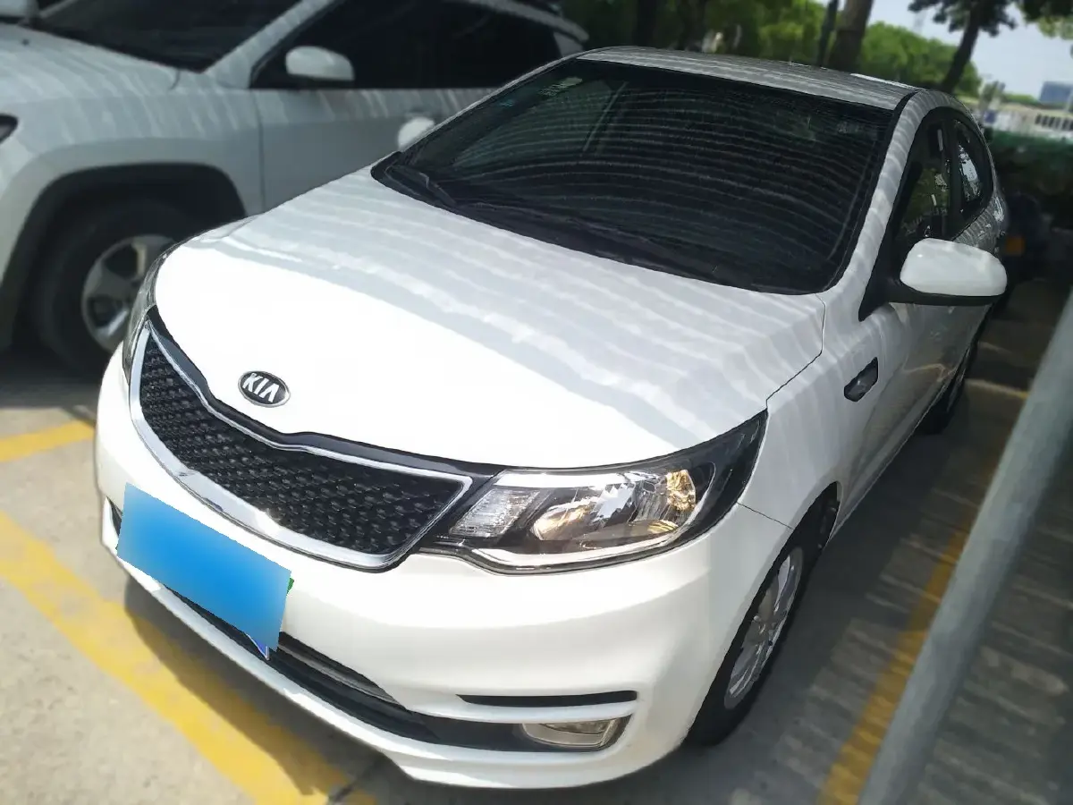 2015 Kia K2 1.4L 107HP L4 5MT