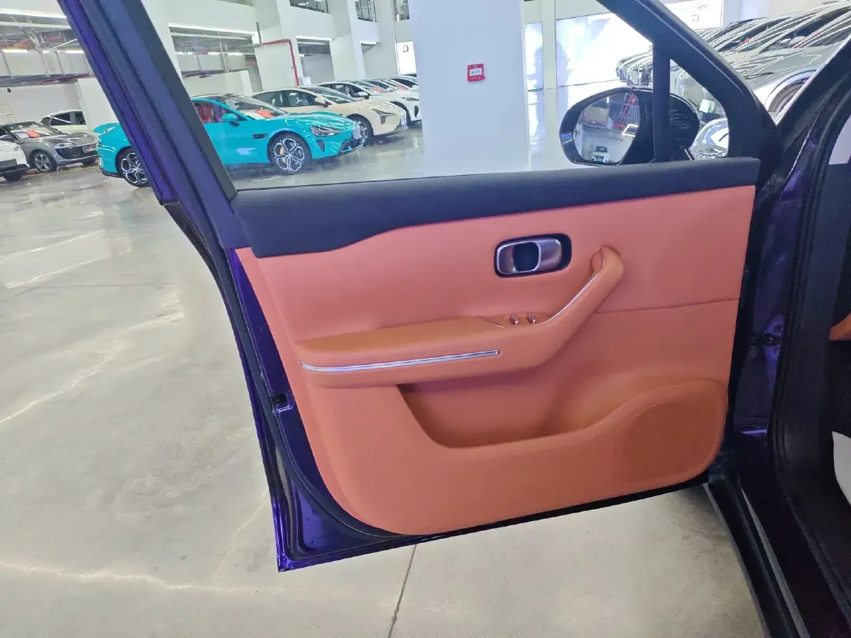 2024 Leapmotor C16 1.5L 95HP L4 REEV 28.4KWH,autocango,china used car exporter,china ev exporter,chinese used car exporter,chinese used ev exporter