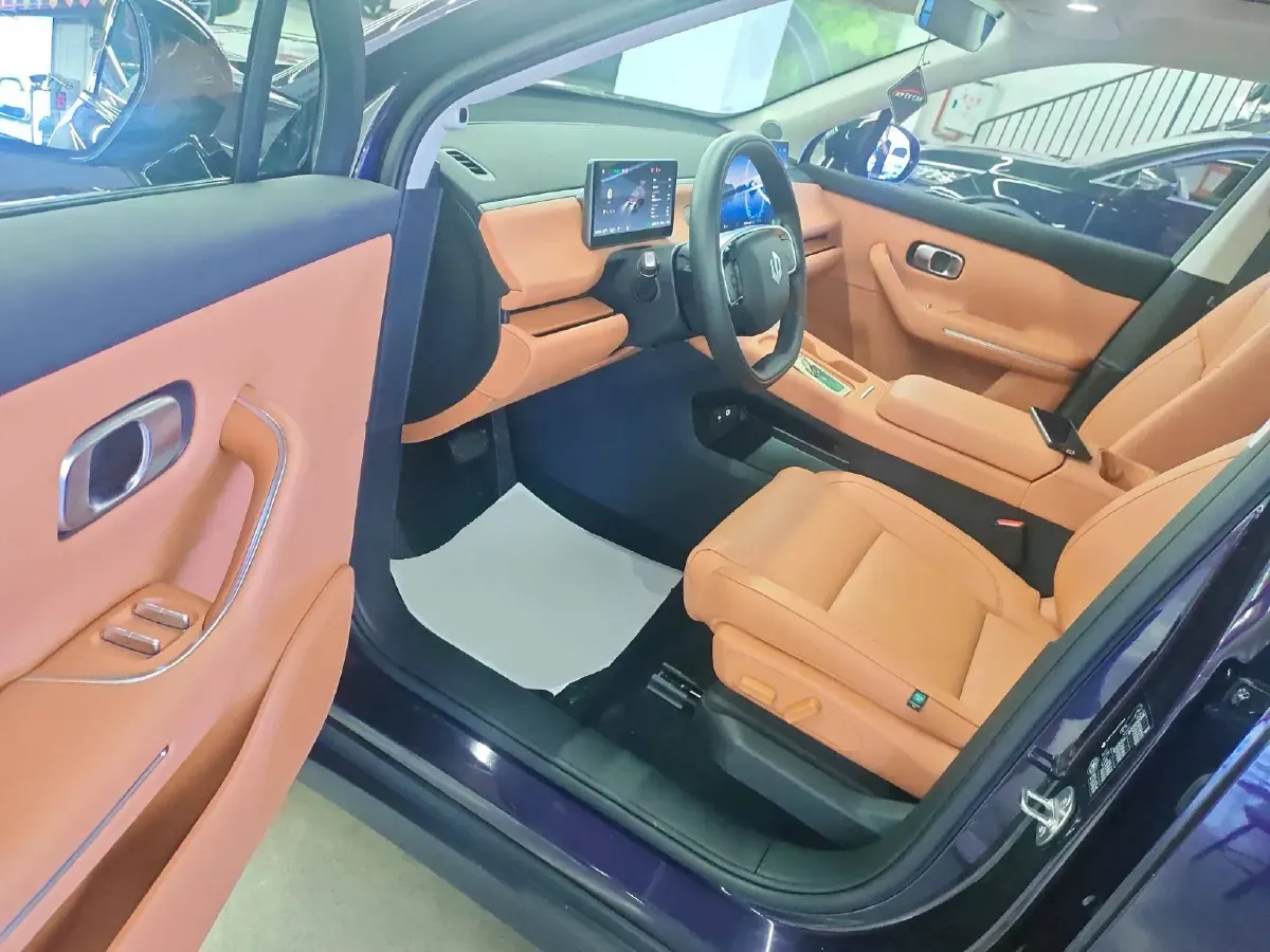 2024 Leapmotor C16 1.5L 95HP L4 REEV 28.4KWH,autocango,china used car exporter,china ev exporter,chinese used car exporter,chinese used ev exporter