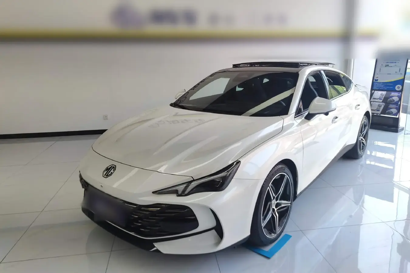 2023 MG 7 2.0T 261HP L4 9AT