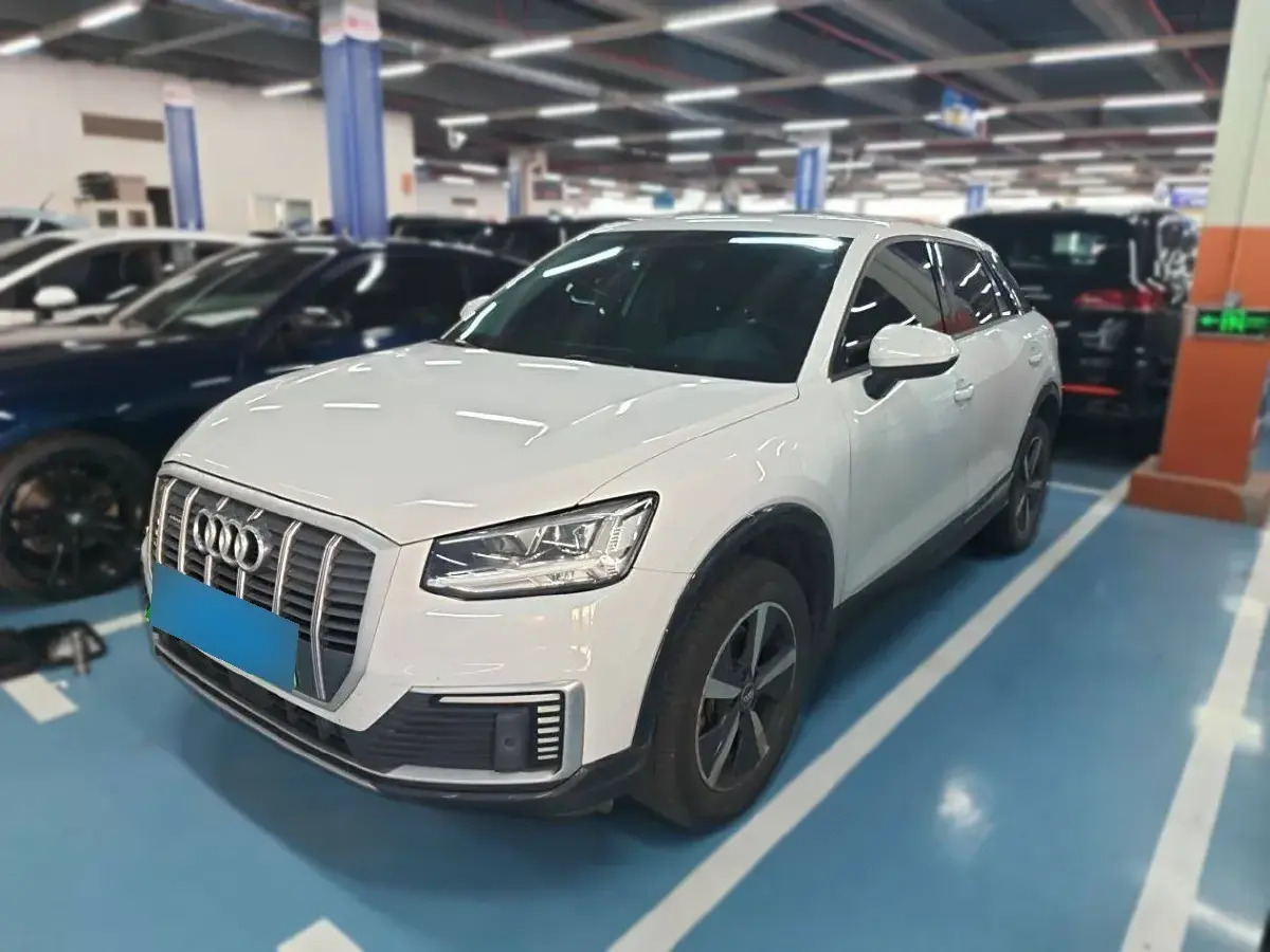 2019 Audi Q2L e-tron BEV 39.7KWH