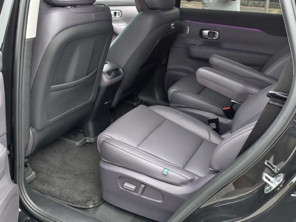 2024 Leapmotor C16 1.5L 95HP L4 REEV 28.4KWH,autocango,china used car exporter,china ev exporter,chinese used car exporter,chinese used ev exporter